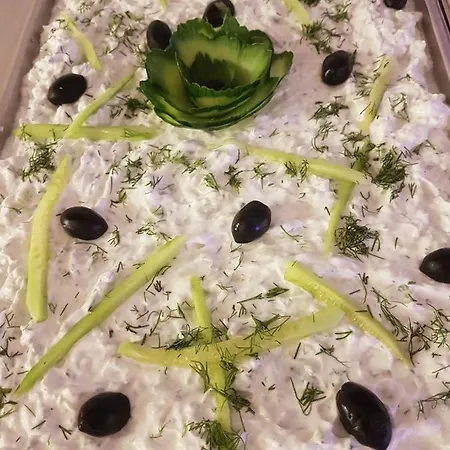 Отель Почивна база Хелиос